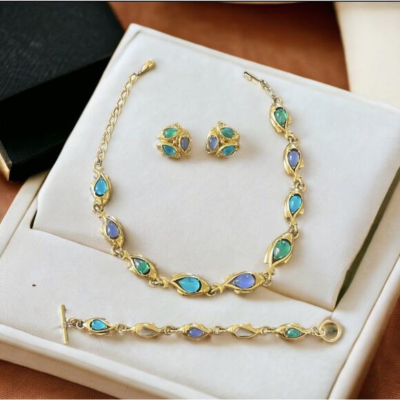 Trifari Signed Jelly Belly Lucite Blue Green Aqua Fish Necklace Bracelet Earring